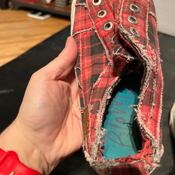Blowfish Malibu Red Plaid woman’s size 9 flat shoes - Picture 7 of 9